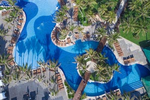 The Pyramid at Grand Oasis Cancún | Deluxe All Inclusive